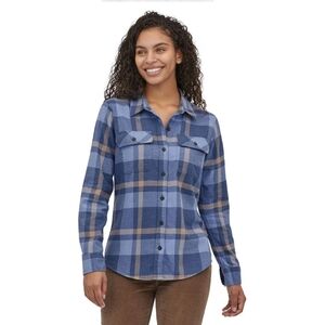 Patagonia Women's Long Sleeved Organic Cotton Midweight Fjord Flannel Shirt